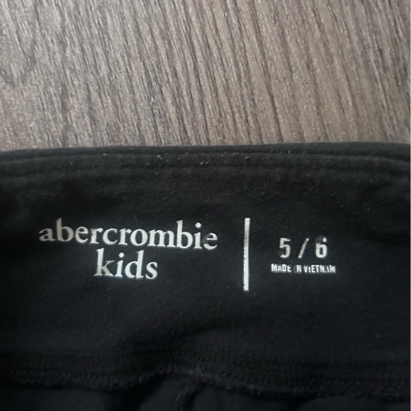 Abercrombie Kids girls leggings 5/6 - Picture 3 of 3